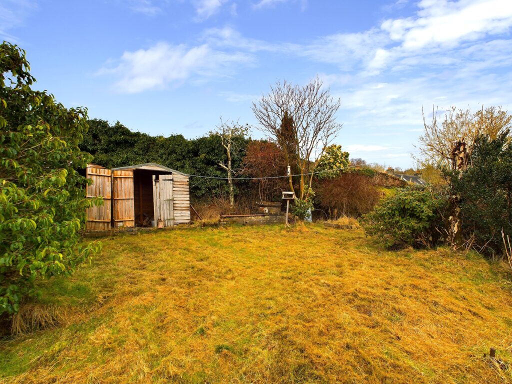 CAM02033G0-PR0029-STILL037