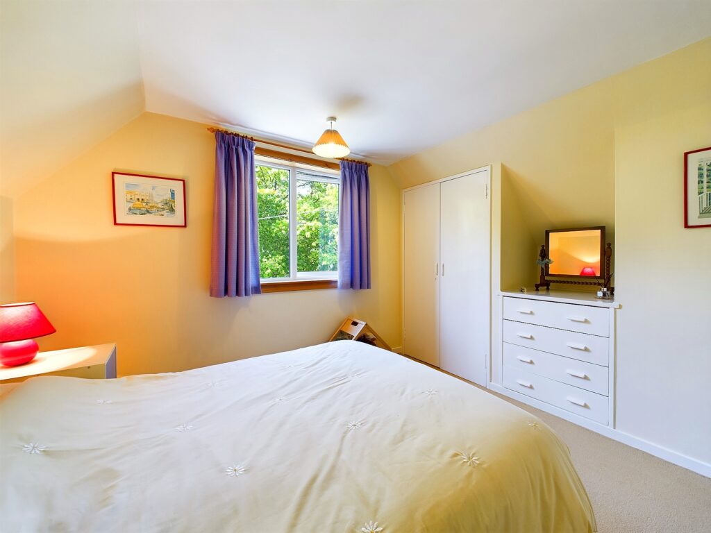 CAM02033G0-PR0053-STILL043