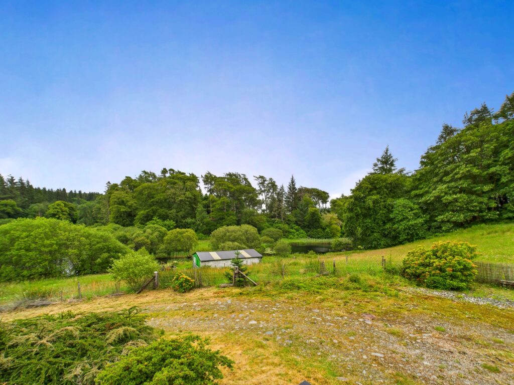 CAM02033G0-PR0155-STILL014