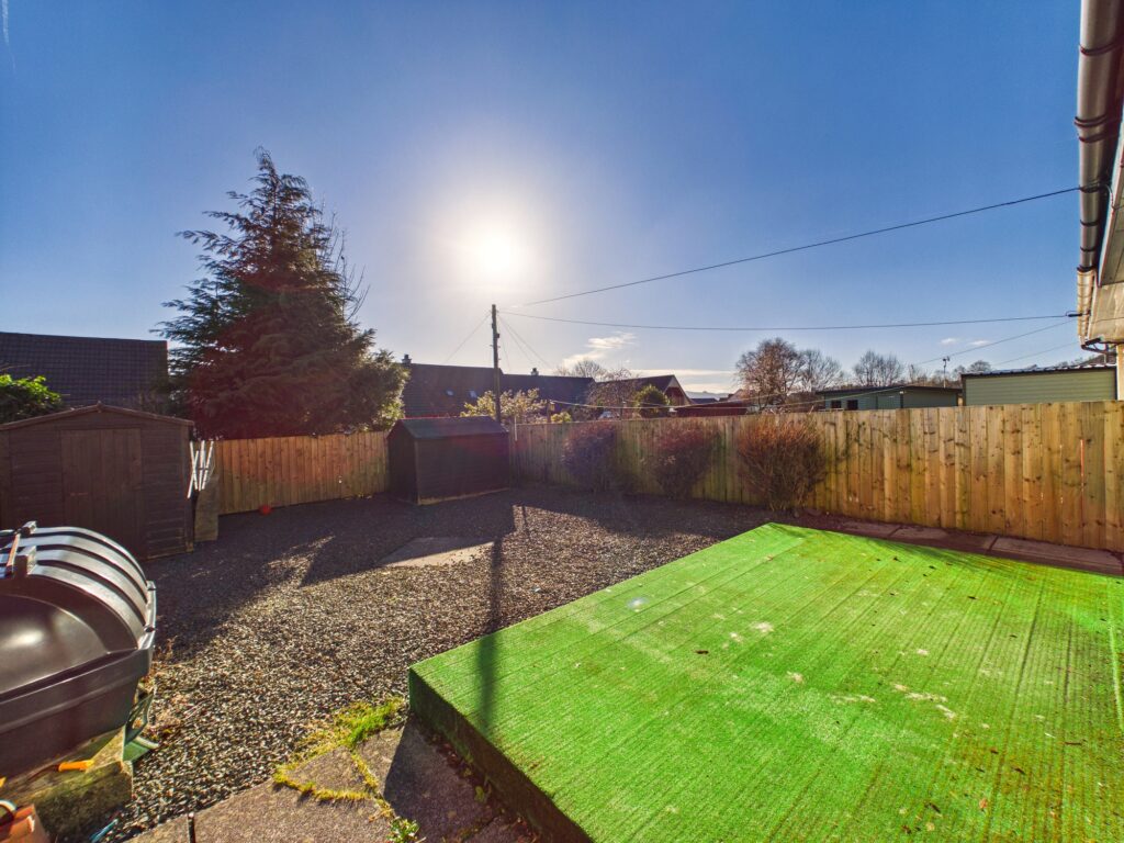 CAM02033G0-PR0187-STILL007
